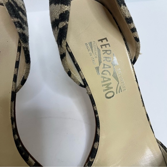 Salvatore Ferragamo Black and Tan Animal Print Heels Size 9 - Picture 5 of 10